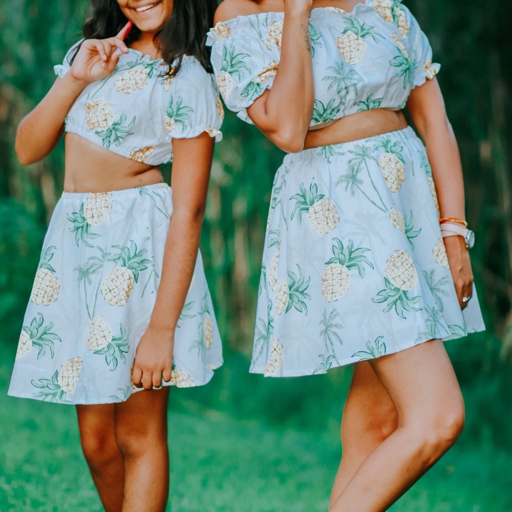Mommy and me twinning outfit
